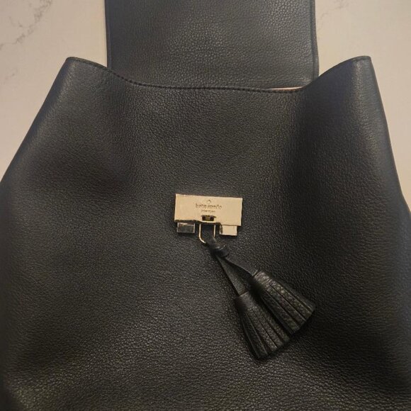 Kate Spade New York Leila Med Flap Backpack Bag Purse Black Pebbled Leather - Picture 5 of 5